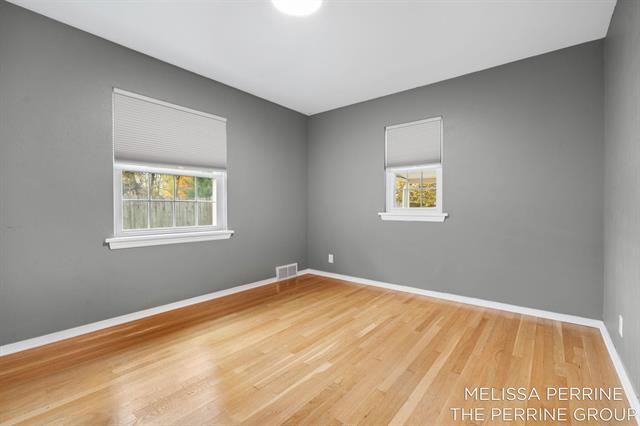 Builiding view twenty seven for 501 Oakleigh, Grand Rapids, MI. 49504