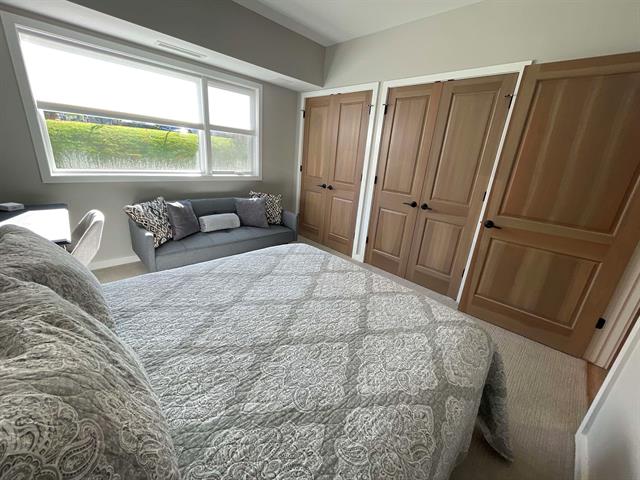 Builiding view twenty eight for 225 Seventeenth Street, Traverse City, MI. 49684