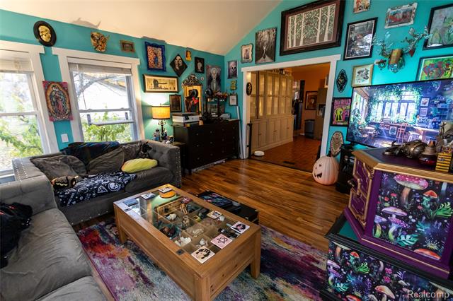 Builiding view four for 6358 Yorkshire North Riding Road, Flint, MI. 48532