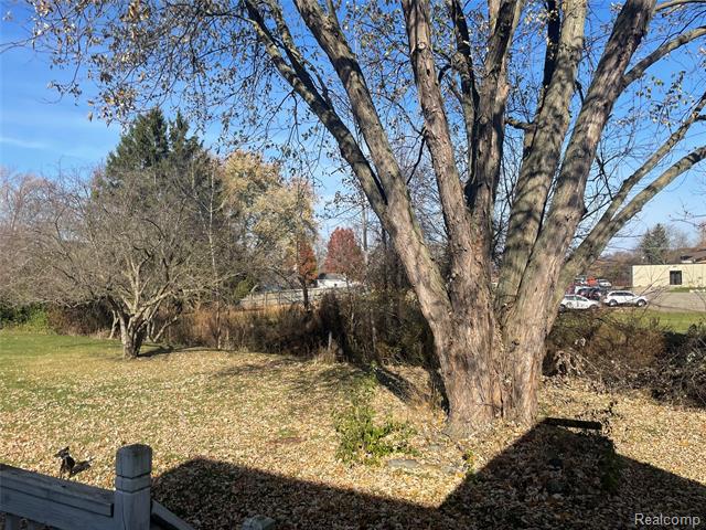 Builiding view twenty four for 6358 Yorkshire North Riding Road, Flint, MI. 48532