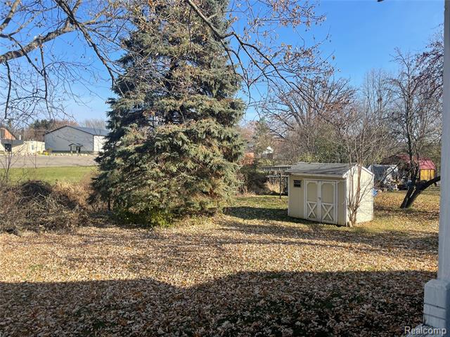 Builiding view twenty three for 6358 Yorkshire North Riding Road, Flint, MI. 48532