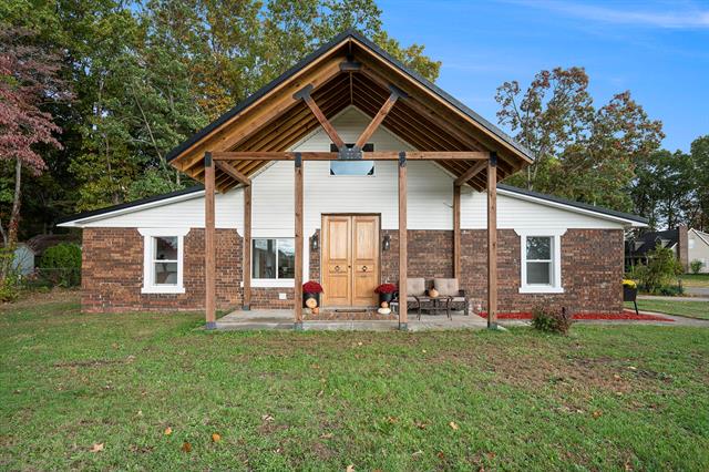 Builiding view twenty five for 71599 Stateline, Edwardsburg, MI. 49112