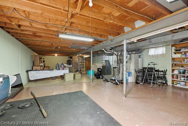 Builiding view thirty five for 5457 Seymour, Flushing, MI. 48433