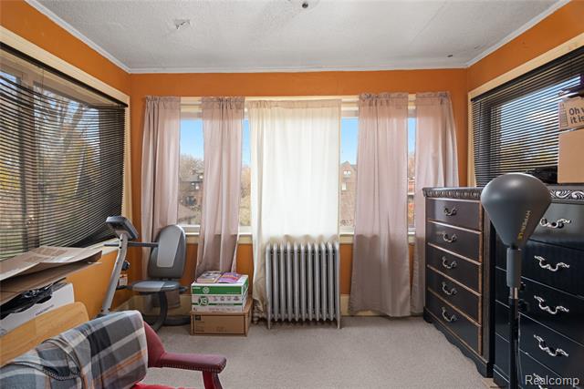 Builiding view thirteen for 2484 Chicago, Detroit, MI. 48206