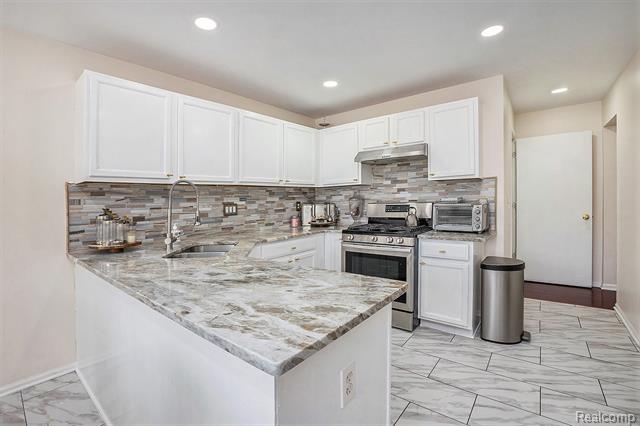 Builiding view fourteen for 5477 Victory, Sterling Heights, MI. 48310