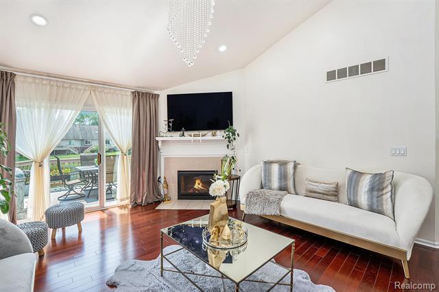 Builiding view nine for 5477 Victory, Sterling Heights, MI. 48310