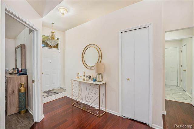 Builiding view seven for 5477 Victory, Sterling Heights, MI. 48310