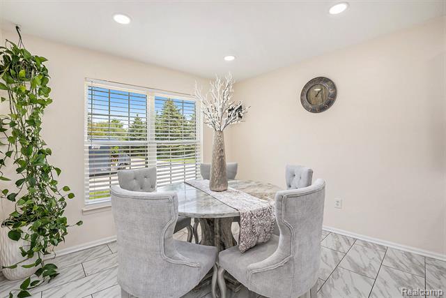 Builiding view twelve for 5477 Victory, Sterling Heights, MI. 48310