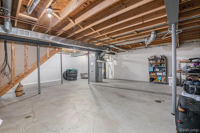 Builiding view twenty eight for 5477 Victory, Sterling Heights, MI. 48310