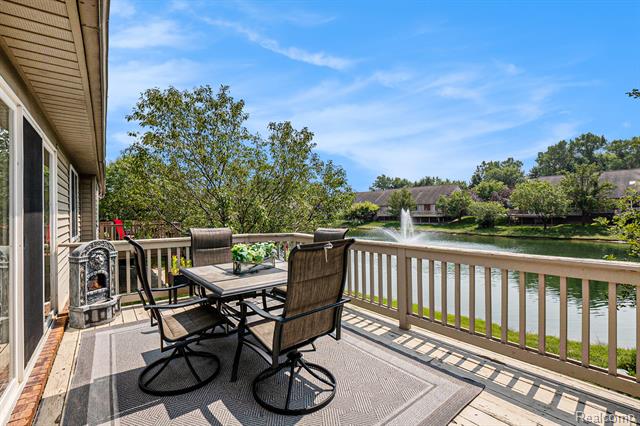 Builiding view twenty nine for 5477 Victory, Sterling Heights, MI. 48310