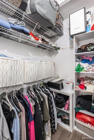 Builiding view twenty one for 5477 Victory, Sterling Heights, MI. 48310