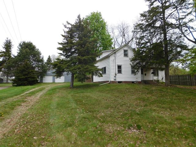 front view for 462 W Main Street, Grand Ledge, Mi. 48837