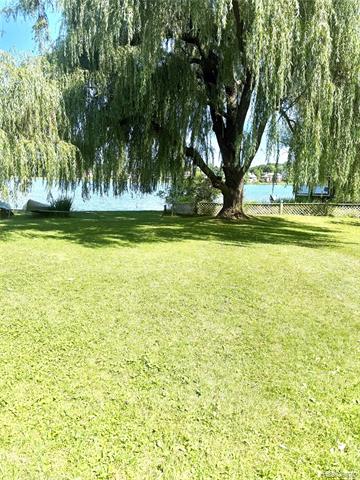 Builiding view fifteen for 1369 Flamingo, Wixom, MI. 48393