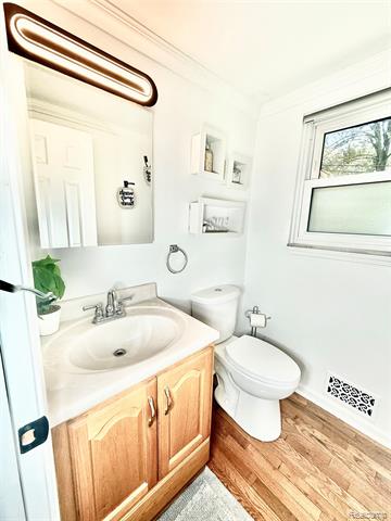 Builiding view thirteen for 1369 Flamingo, Wixom, MI. 48393