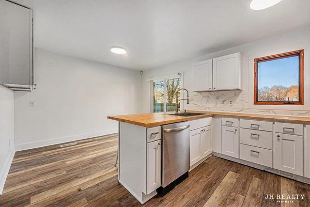 Builiding view eleven for 2027 Joan, Grand Rapids, MI. 49505