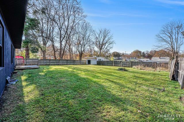 Builiding view four for 2027 Joan, Grand Rapids, MI. 49505