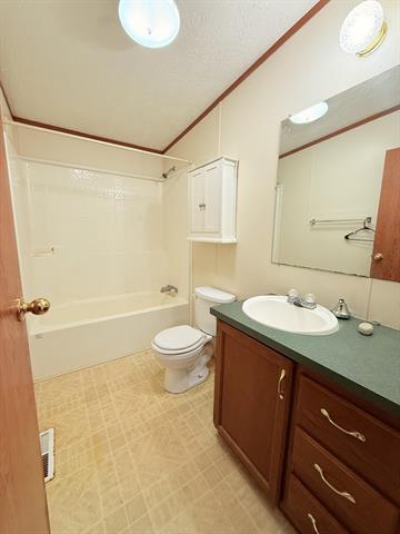 Builiding view thirteen for 493 Richard, Quincy, MI. 49082