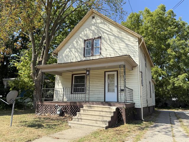 front view for 723 Capital Avenue Ne, Battle Creek, Mi. 49017