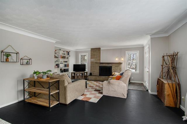 Builiding view one for 3040 Michigan, Kalamazoo, MI. 49006