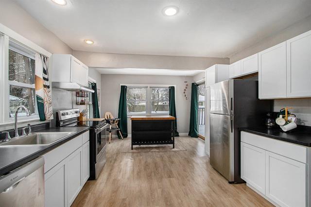 Builiding view seven for 3040 Michigan, Kalamazoo, MI. 49006