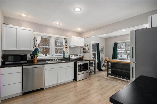 Builiding view six for 3040 Michigan, Kalamazoo, MI. 49006