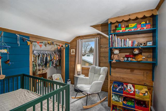 Builiding view sixteen for 3040 Michigan, Kalamazoo, MI. 49006