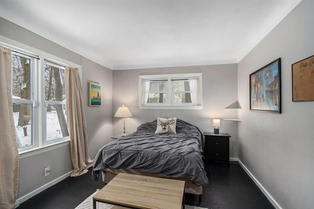 Builiding view ten for 3040 Michigan, Kalamazoo, MI. 49006