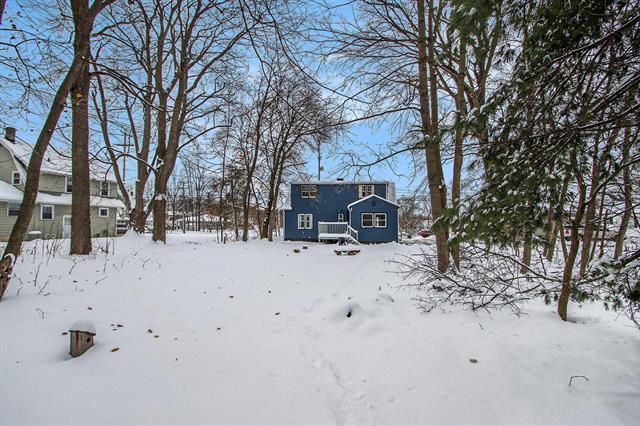 Builiding view twenty one for 3040 Michigan, Kalamazoo, MI. 49006