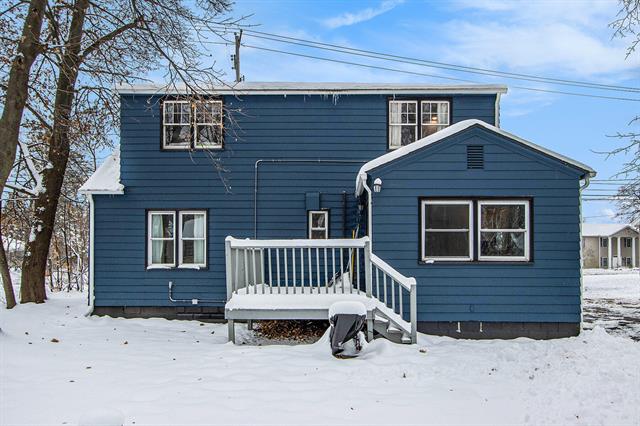 Builiding view twenty two for 3040 Michigan, Kalamazoo, MI. 49006