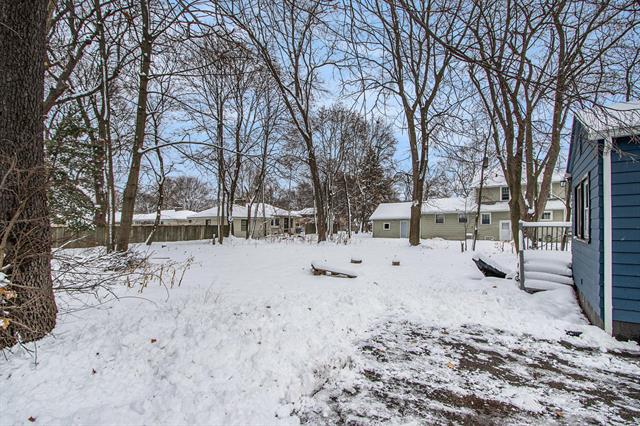 Builiding view twenty for 3040 Michigan, Kalamazoo, MI. 49006