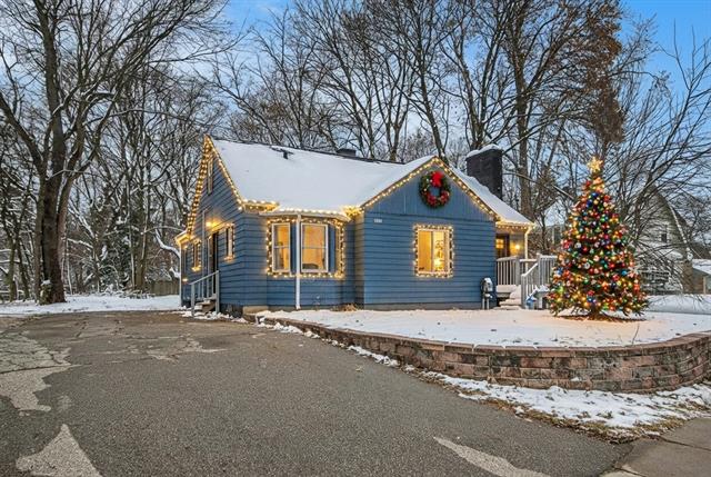 front view for 3040 W Michigan Avenue, Kalamazoo, Mi. 49006