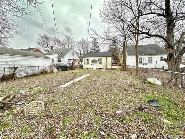 Builiding view eight for 7725 Rosemont, Detroit, MI. 48228