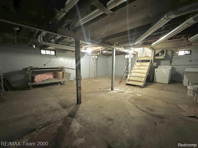 Builiding view seven for 7725 Rosemont, Detroit, MI. 48228