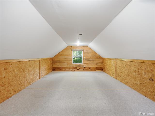Builiding view seventy nine for 12224 Mantawauka, Fenton, MI. 48430