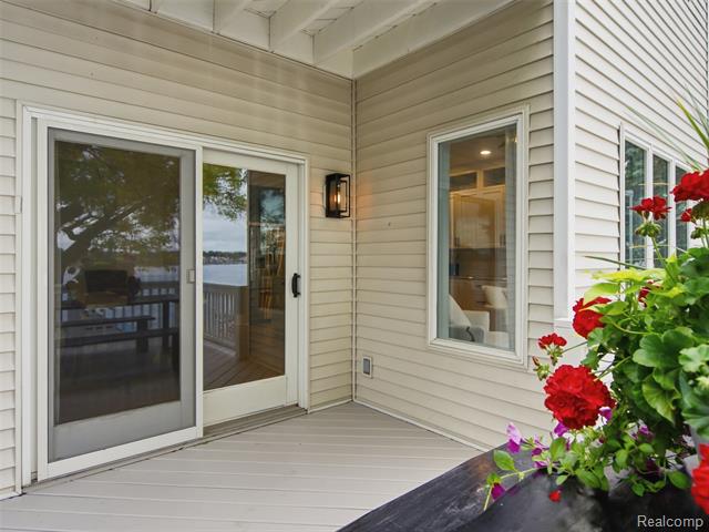Builiding view sixty nine for 12224 Mantawauka, Fenton, MI. 48430