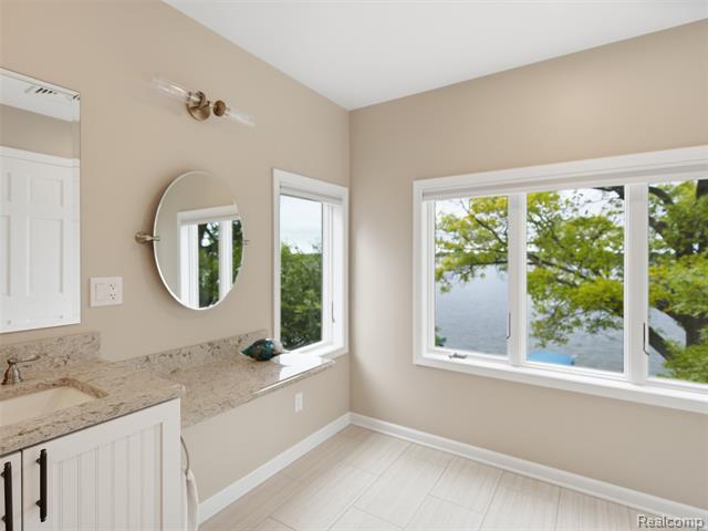 Builiding view thirty four for 12224 Mantawauka, Fenton, MI. 48430