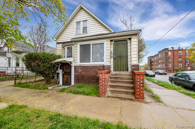 front view for 5002 Townsend St, Detroit, Mi. 48213