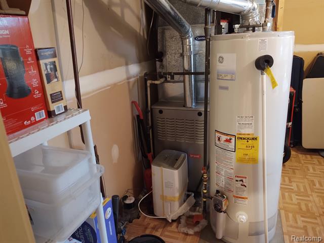 Builiding view twenty one for 1432 Pond View, Wixom, MI. 48393