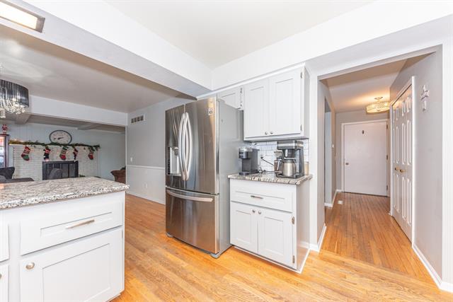 Builiding view twelve for 1470 Nightingale, Wixom, MI. 48393