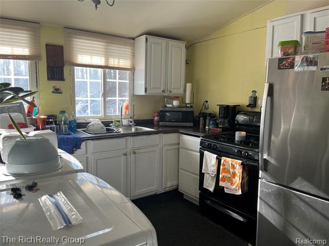 Builiding view fourteen for 1818 Swaney, Walled Lake, MI. 48390