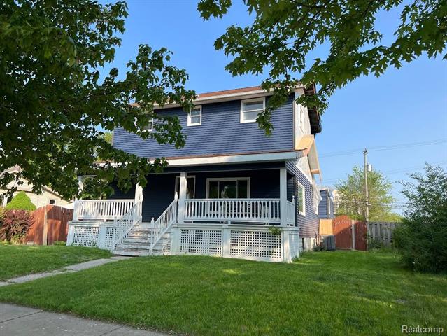 front view for 19 2Nd Street, Mount Clemens, Mi. 48043