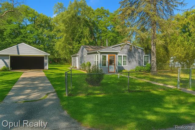 front view for 1489 Wren St, Wixom, Mi. 48393