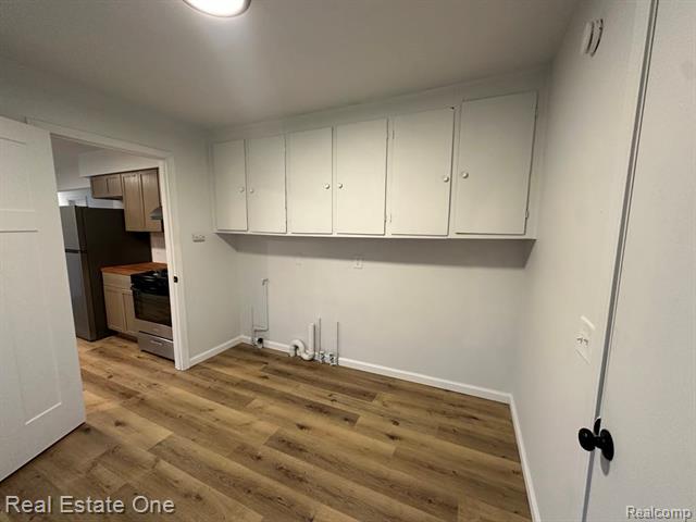 Builiding view eight for 1507 Transue, Burton, MI. 48509