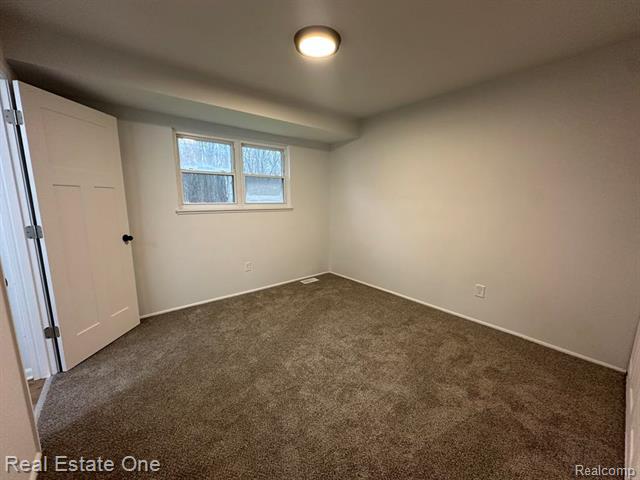 Builiding view fourteen for 1507 Transue, Burton, MI. 48509