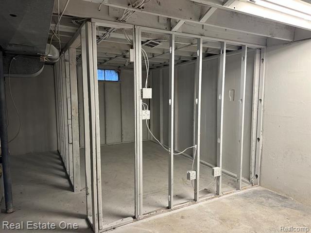 Builiding view twenty for 1507 Transue, Burton, MI. 48509