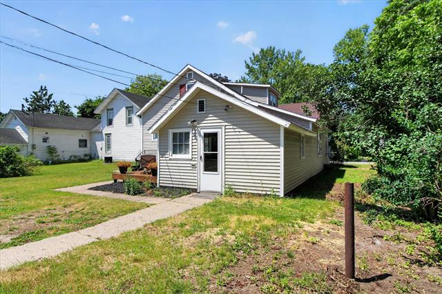 Builiding view thirty five for 820 Rose, Big Rapids, MI. 49307