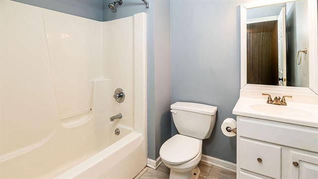 Builiding view eighteen for 2550 Willow View, Jenison, MI. 49428