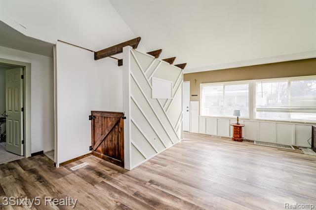 Builiding view eight for 314 Half, Monroe, MI. 48161