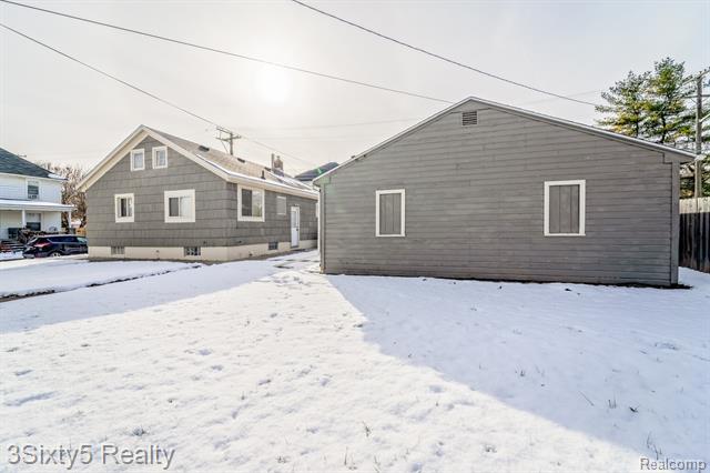 Builiding view twenty two for 314 Half, Monroe, MI. 48161