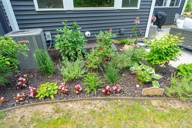 Builiding view forty two for 4164 Corvo, Kalamazoo, MI. 49006